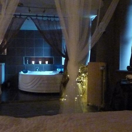 Francorchamps Guest House, Chambres Avec Ou Sans Jacuzzi Malmedy Pokój zdjęcie